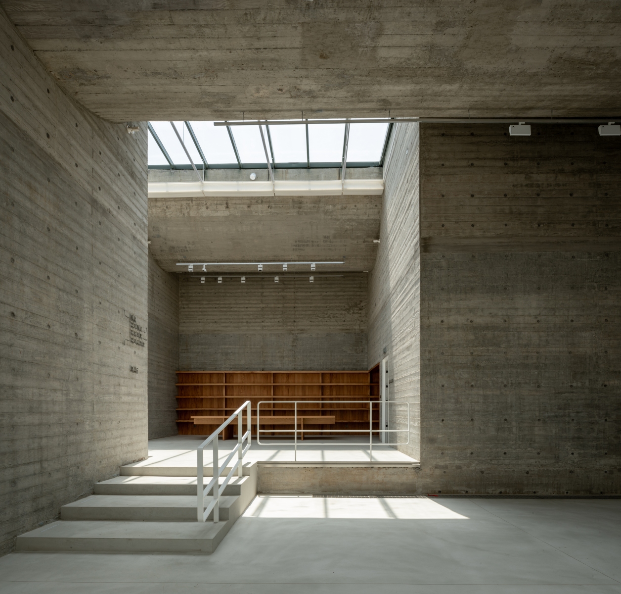 Gingko-Gallery-Int-6